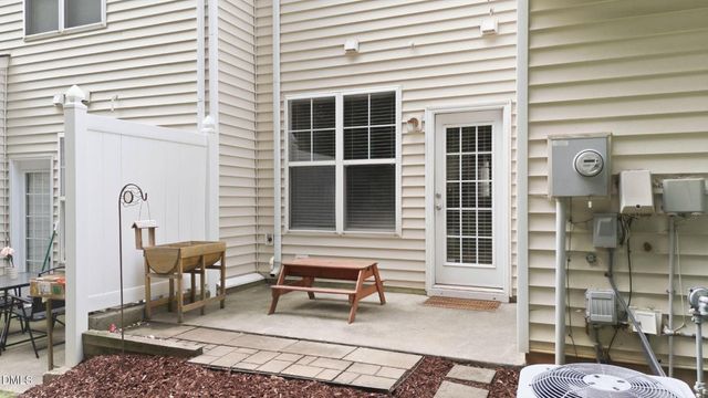 8496 Central Drive, Raleigh, NC 27613