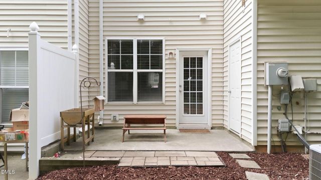 8496 Central Drive, Raleigh, NC 27613