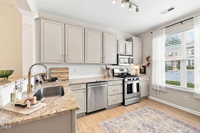 8496 Central Drive, Raleigh, NC 27613
