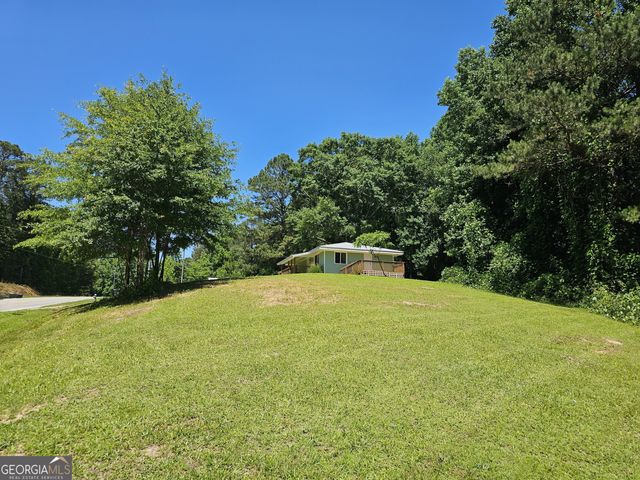 505 Beaver Pond Road, Carrollton, GA 30117