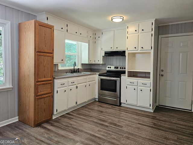 505 Beaver Pond Road, Carrollton, GA 30117