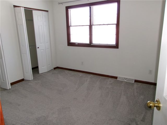 520 Royalty Drive, Uniontown, PA 15401