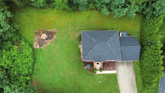 520 Royalty Drive, Uniontown, PA 15401