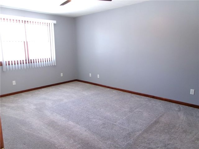 520 Royalty Drive, Uniontown, PA 15401