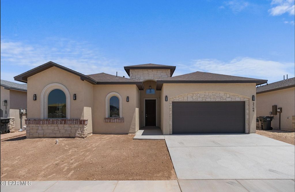 3764 Course Street, El Paso, TX 79938