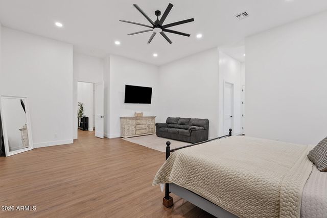 774 W SILVERDALE Road, San Tan Valley, AZ 85143