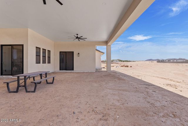 774 W SILVERDALE Road, San Tan Valley, AZ 85143