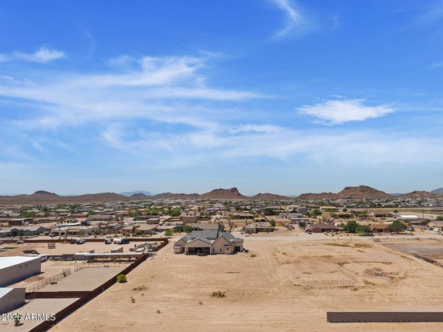 774 W SILVERDALE Road, San Tan Valley, AZ 85143