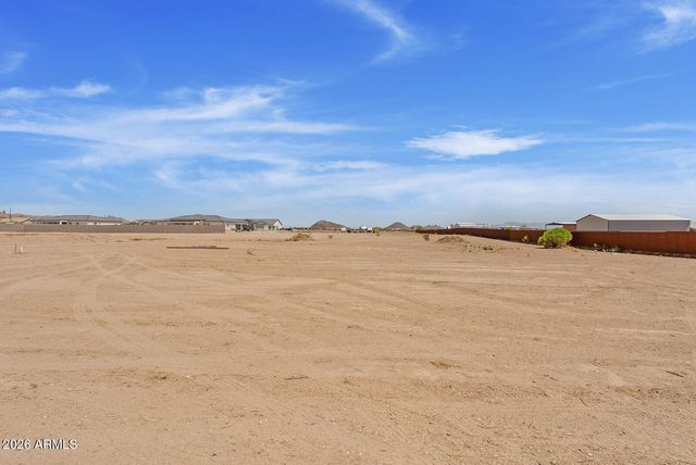 774 W SILVERDALE Road, San Tan Valley, AZ 85143
