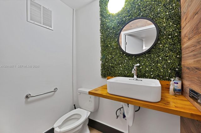 422 S Dixie Hwy, Hollywood, FL 33020