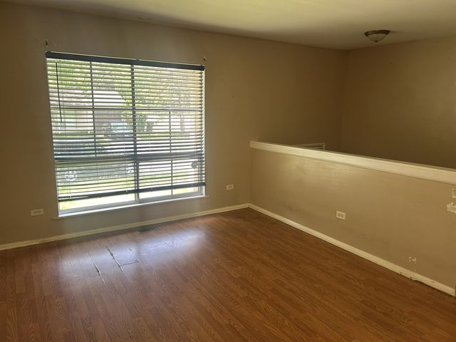 22121 Karlov Avenue, Richton Park, IL 60471