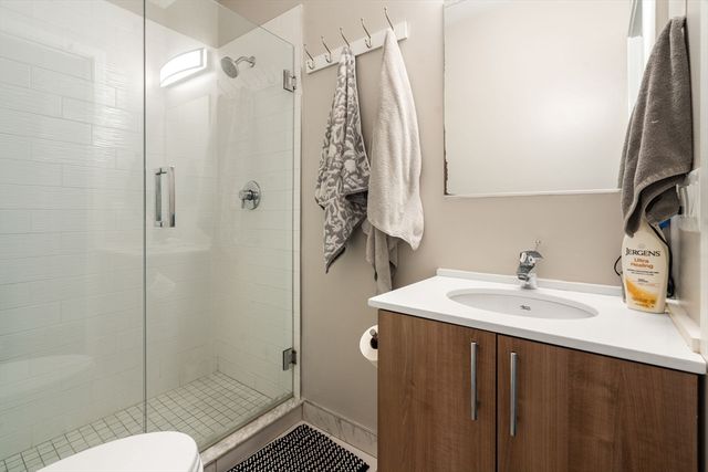 999 Hancock 507, Quincy, MA 02169