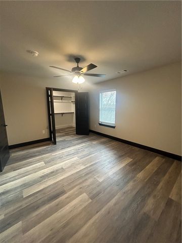3313 SW Lucretia Road, Bentonville, AR 72713
