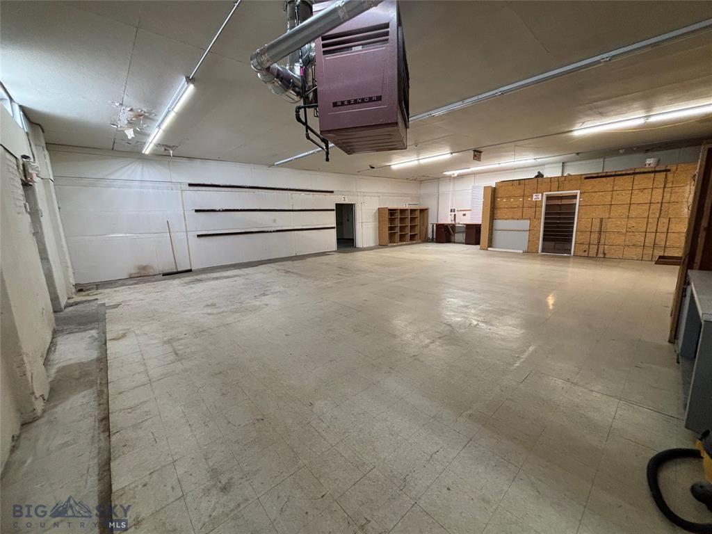 200 E Commercial, Anaconda, MT 59711 photo 14