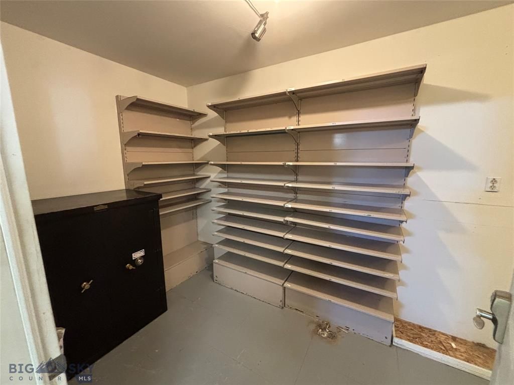 200 E Commercial, Anaconda, MT 59711 photo 18