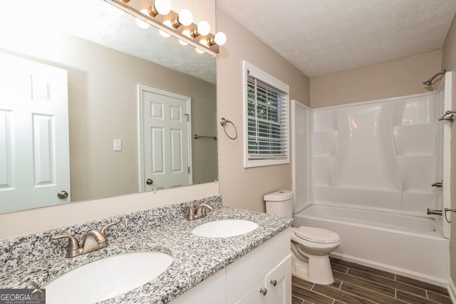 677 Selden Court, Jonesboro, GA 30238