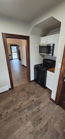 818 N VAN BUREN STREET, Green Bay, WI 54302