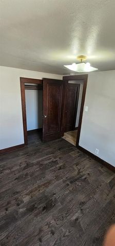 818 N VAN BUREN STREET, Green Bay, WI 54302