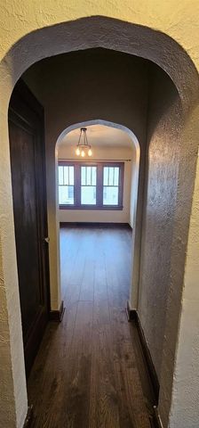 818 N VAN BUREN STREET, Green Bay, WI 54302