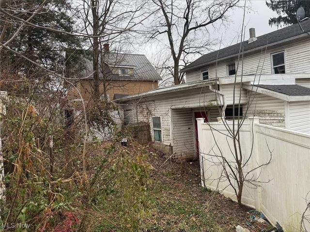 188 W Clinton Street, Millersburg, OH 44654