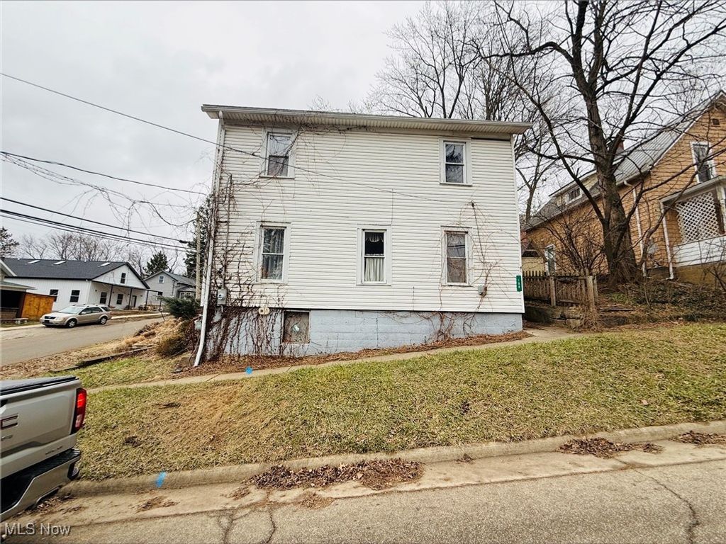 188 W Clinton Street, Millersburg, OH 44654
