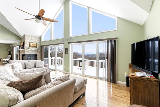87 Glade Circle, Campton, NH 03223