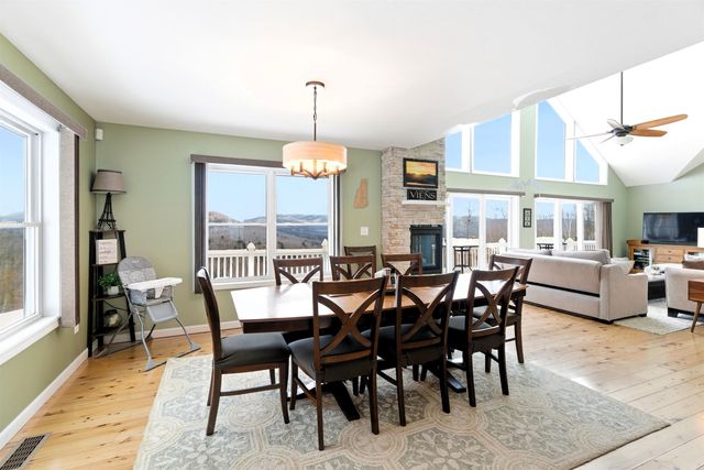 87 Glade Circle, Campton, NH 03223