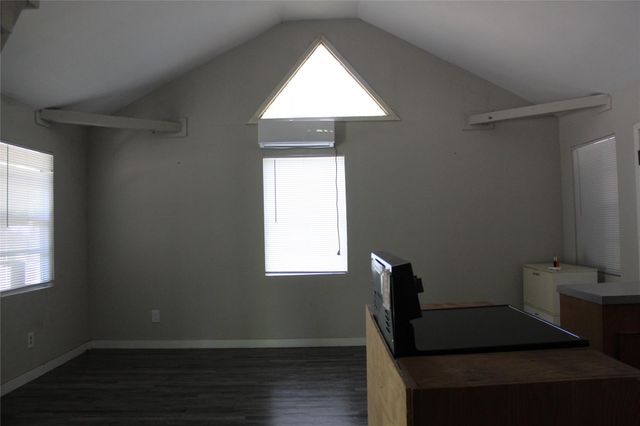 400 Carson Roberson Road, Livingston, TX 77351