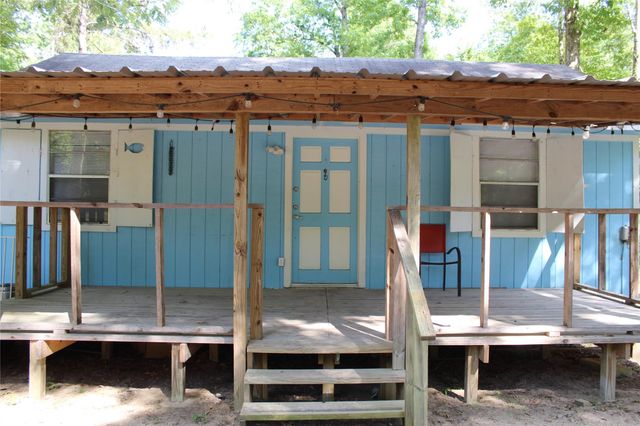 400 Carson Roberson Road, Livingston, TX 77351