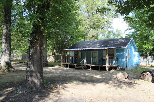 400 Carson Roberson Road, Livingston, TX 77351