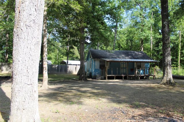 400 Carson Roberson Road, Livingston, TX 77351