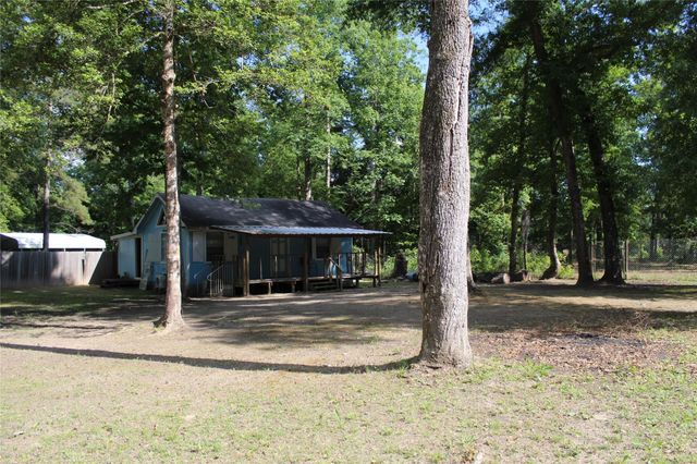 400 Carson Roberson Road, Livingston, TX 77351