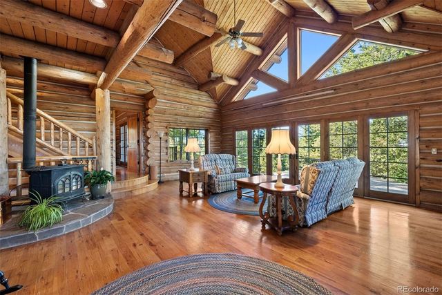 1010 Cantiberry Road, Divide, CO 80814