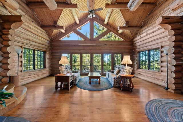 1010 Cantiberry Road, Divide, CO 80814