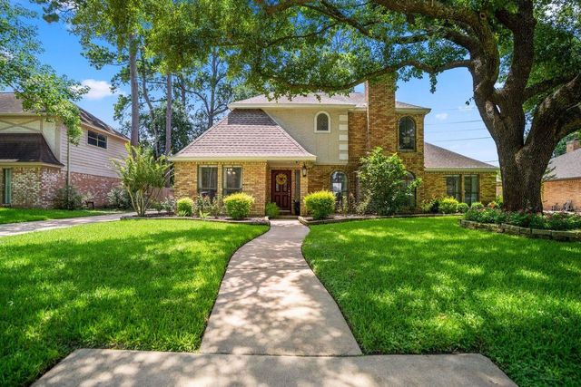 15711 Downford Drive, Tomball, TX 77377