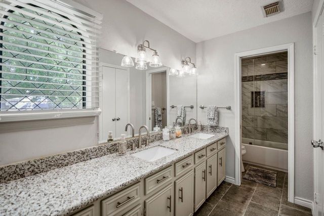 15711 Downford Drive, Tomball, TX 77377