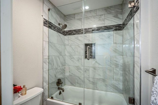 15711 Downford Drive, Tomball, TX 77377