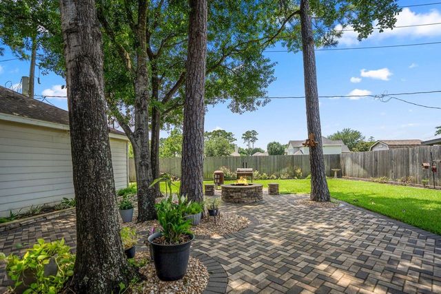 15711 Downford Drive, Tomball, TX 77377