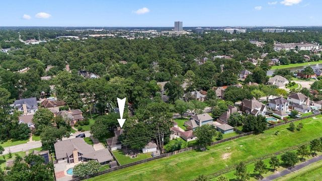 15711 Downford Drive, Tomball, TX 77377
