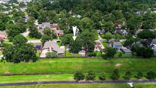15711 Downford Drive, Tomball, TX 77377