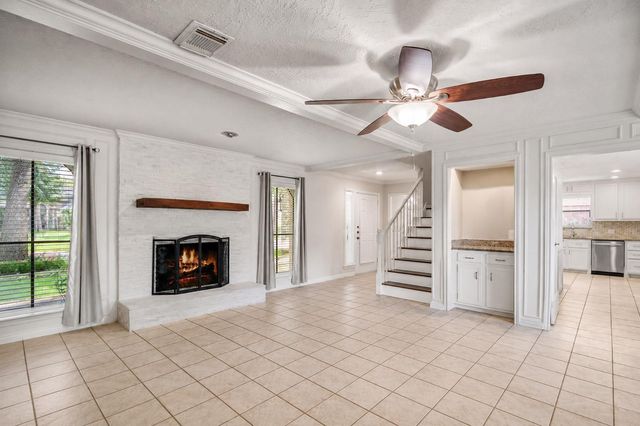 15711 Downford Drive, Tomball, TX 77377