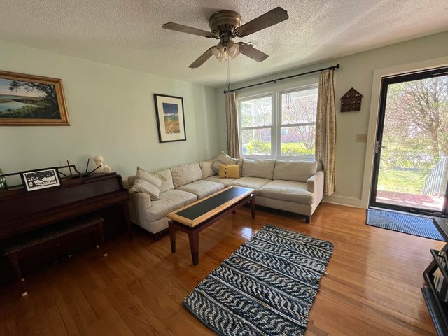 16 Pratt Street, Charleston, SC 29407
