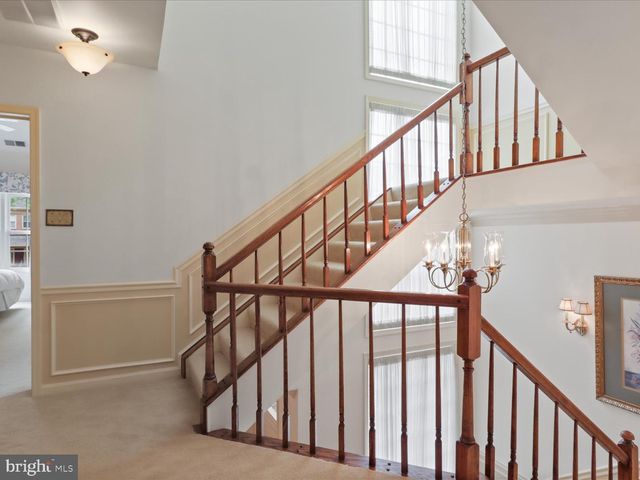 10204 ASPEN WILLOW DR, Fairfax, VA 22032