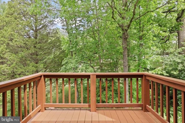 10204 ASPEN WILLOW DR, Fairfax, VA 22032