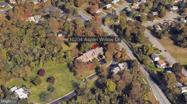 10204 ASPEN WILLOW DR, Fairfax, VA 22032