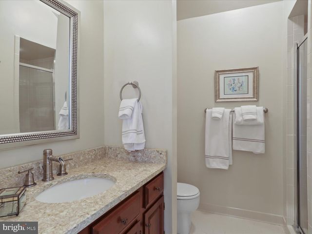 10204 ASPEN WILLOW DR, Fairfax, VA 22032