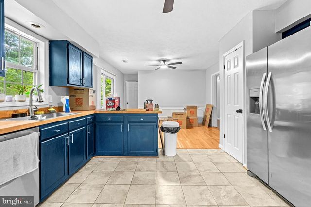 247 MAPLE RIDGE LN, Harpers Ferry, WV 25425
