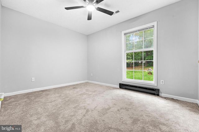 247 MAPLE RIDGE LN, Harpers Ferry, WV 25425