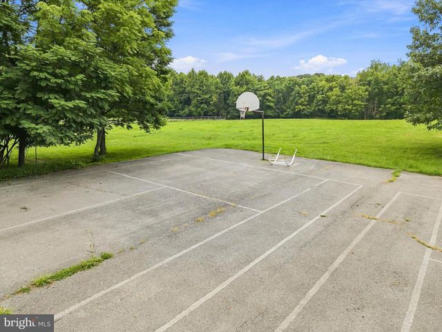 247 MAPLE RIDGE LN, Harpers Ferry, WV 25425