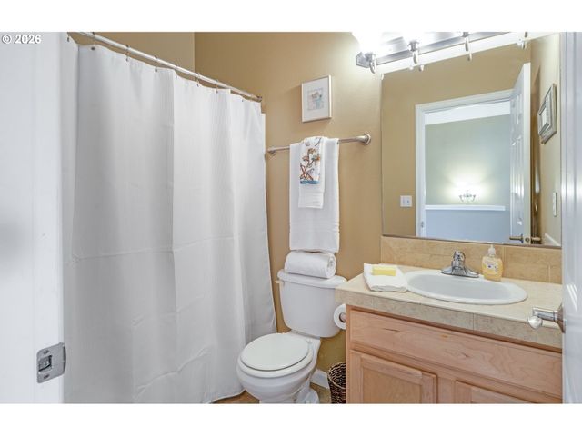 14212 Se OREGON TRAIL Dr, Clackamas, OR 97015